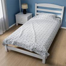 Outlined Sewing Elements Velveteen Plush Blanket