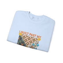 I Quilt Past My Bedtime Unisex Heavy Blend™ Crewneck Sweatshirt