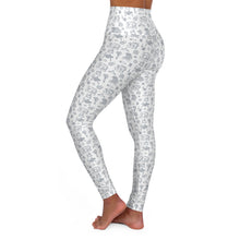 Outlined Sewing Elements High Waisted Yoga Leggings